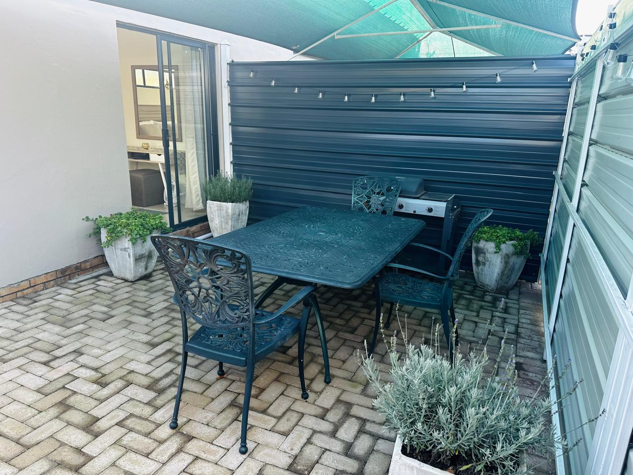 Private patio preview with outdoor seating